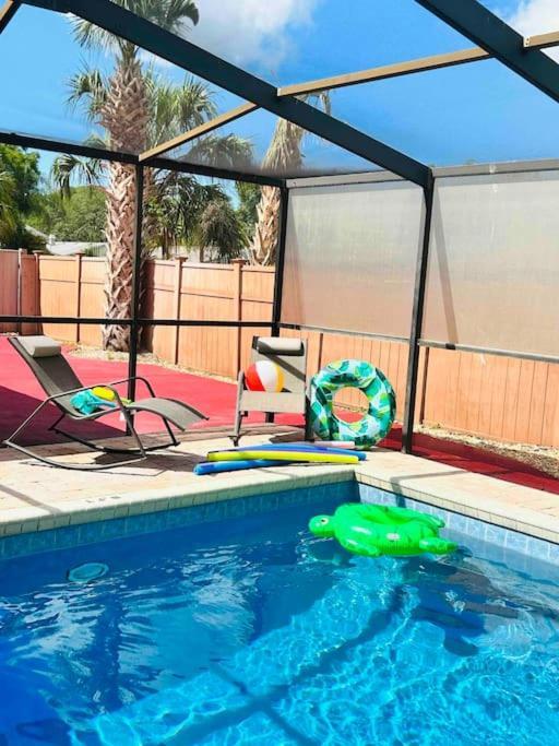 Vintage Family Scape + Heated Pool&Discount Villa Tampa Bagian luar foto