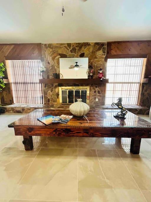 Vintage Family Scape + Heated Pool&Discount Villa Tampa Bagian luar foto